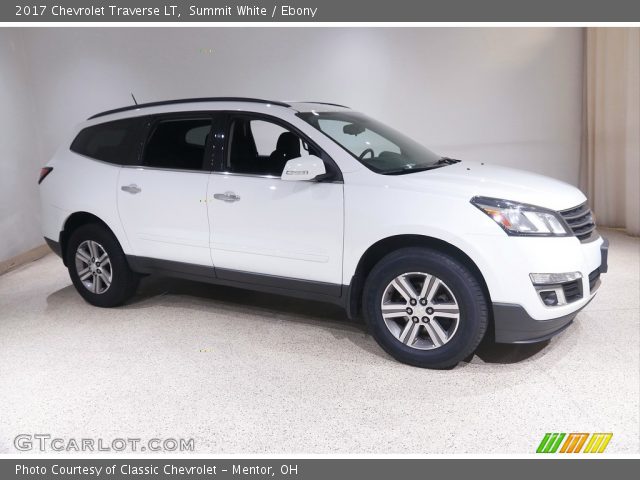 2017 Chevrolet Traverse LT in Summit White