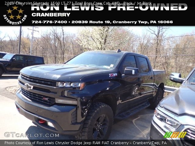 2019 Chevrolet Silverado 1500 LT Z71 Trail Boss Crew Cab 4WD in Black