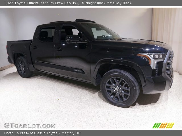 2022 Toyota Tundra Platinum Crew Cab 4x4 in Midnight Black Metallic