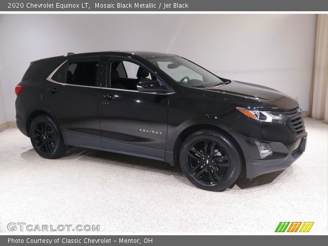 2020 Chevrolet Equinox LT in Mosaic Black Metallic
