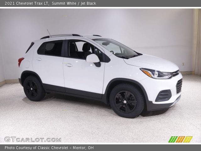 2021 Chevrolet Trax LT in Summit White