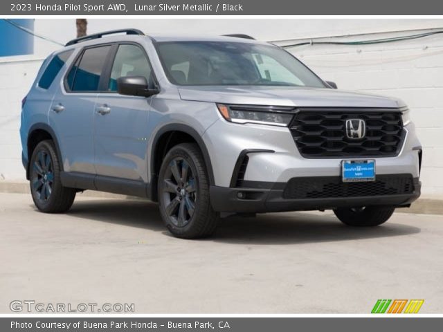 2023 Honda Pilot Sport AWD in Lunar Silver Metallic