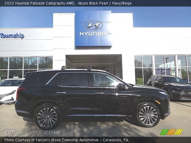 2023 Hyundai Palisade Calligraphy AWD in Abyss Black Pearl