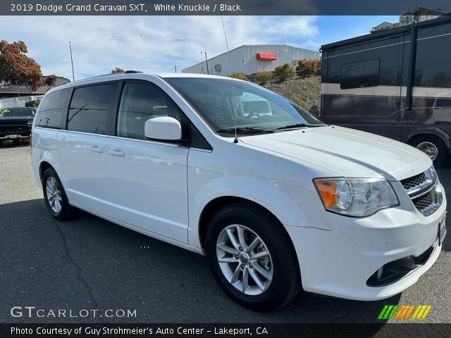 2019 Dodge Grand Caravan SXT in White Knuckle