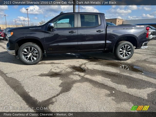 2023 Chevrolet Silverado 1500 LT Crew Cab 4x4 in Dark Ash Metallic