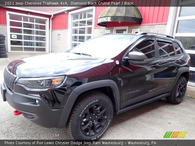 2021 Jeep Cherokee Traihawk 4x4 in Diamond Black Crystal Pearl