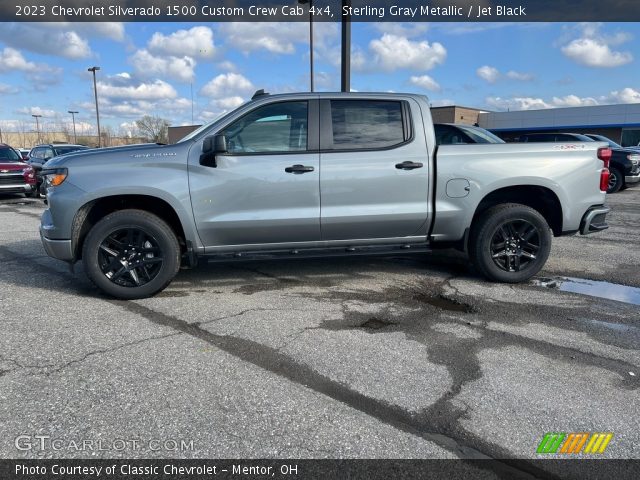2023 Chevrolet Silverado 1500 Custom Crew Cab 4x4 in Sterling Gray Metallic
