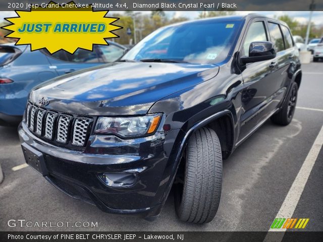 2020 Jeep Grand Cherokee Altitude 4x4 in Diamond Black Crystal Pearl