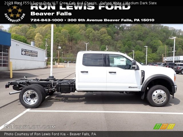 2023 Ford F550 Super Duty XLT Crew Cab 4x4 Chassis in Oxford White