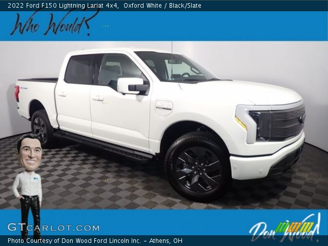 2022 Ford F150 Lightning Lariat 4x4 in Oxford White