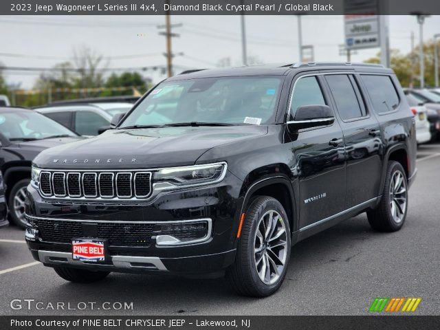 2023 Jeep Wagoneer L Series III 4x4 in Diamond Black Crystal Pearl