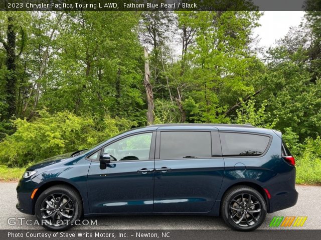 2023 Chrysler Pacifica Touring L AWD in Fathom Blue Pearl