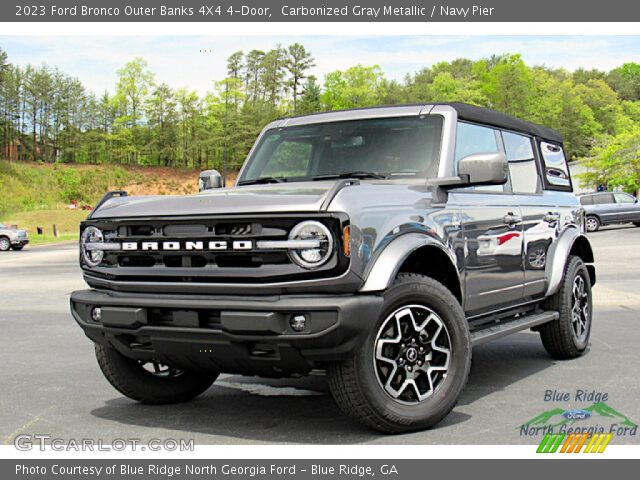 2023 Ford Bronco Outer Banks 4X4 4-Door in Carbonized Gray Metallic