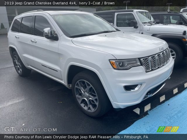 2019 Jeep Grand Cherokee Overland 4x4 in Ivory 3-Coat