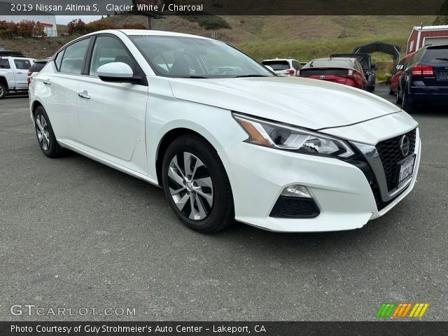 2019 Nissan Altima S in Glacier White