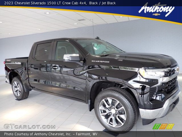 2023 Chevrolet Silverado 1500 LT Crew Cab 4x4 in Black