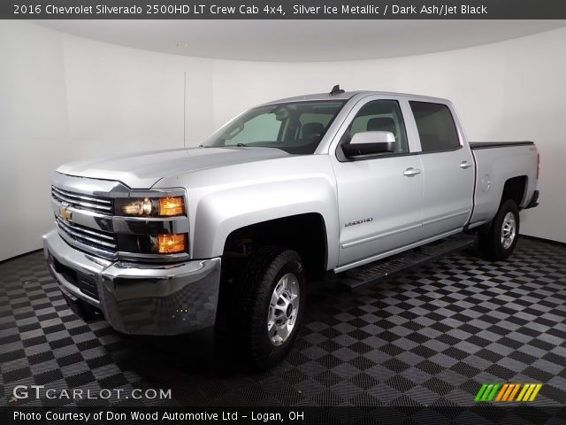 2016 Chevrolet Silverado 2500HD LT Crew Cab 4x4 in Silver Ice Metallic