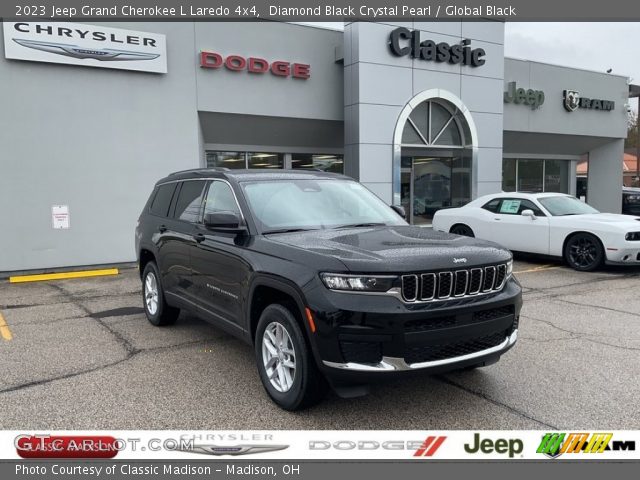 2023 Jeep Grand Cherokee L Laredo 4x4 in Diamond Black Crystal Pearl