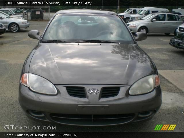 2000 Hyundai Elantra GLS Sedan in Slate Gray