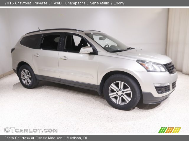 2016 Chevrolet Traverse LT AWD in Champagne Silver Metallic