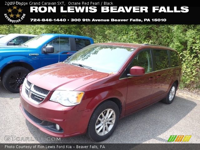 2019 Dodge Grand Caravan SXT in Octane Red Pearl