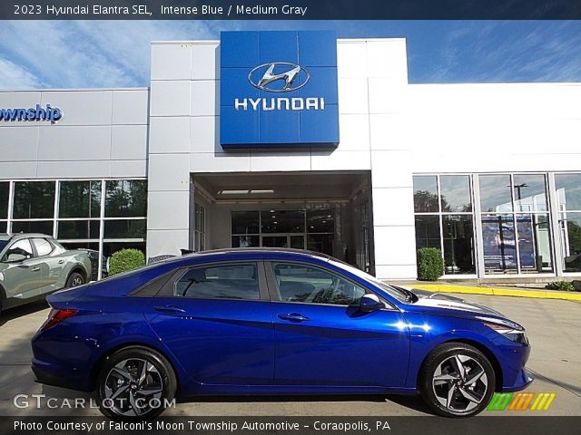 2023 Hyundai Elantra SEL in Intense Blue