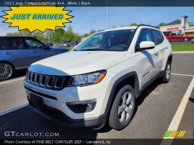 2021 Jeep Compass Latitude 4x4 in White
