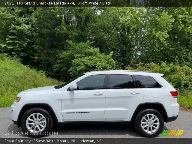 2021 Jeep Grand Cherokee Laredo 4x4 in Bright White