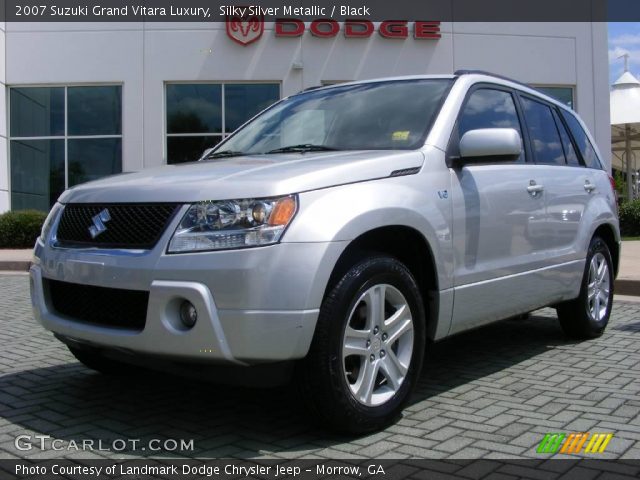 2007 Suzuki Grand Vitara Luxury in Silky Silver Metallic