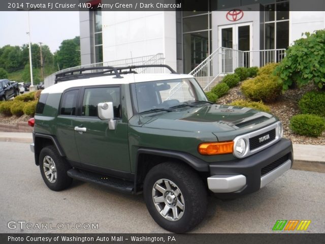 2014 Toyota FJ Cruiser 4WD in Army Green