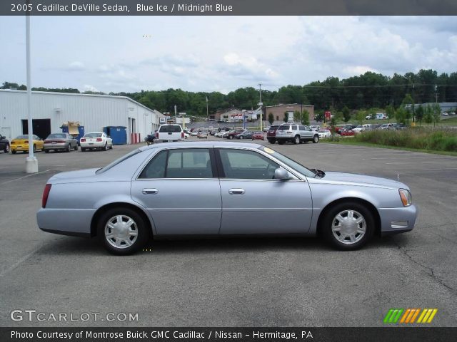 2005 Cadillac DeVille Sedan in Blue Ice