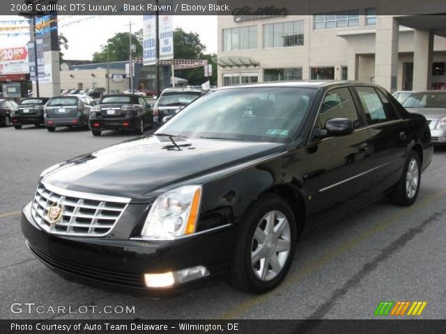 2006 Cadillac DTS Luxury in Black Raven