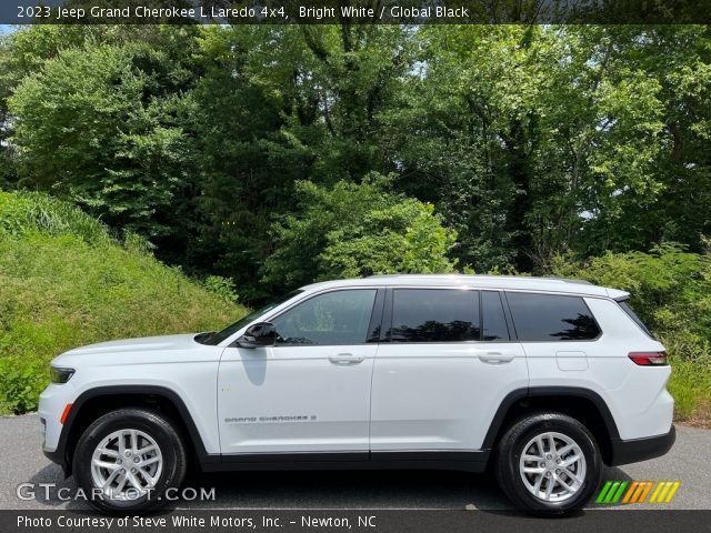 2023 Jeep Grand Cherokee L Laredo 4x4 in Bright White
