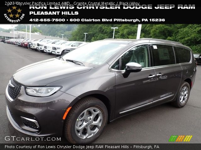 2023 Chrysler Pacifica Limited AWD in Granite Crystal Metallic