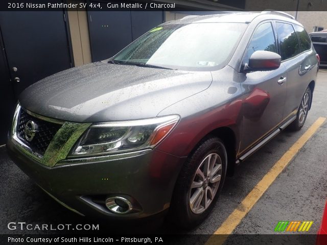 2016 Nissan Pathfinder SV 4x4 in Gun Metallic
