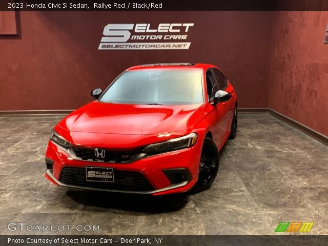 2023 Honda Civic Si Sedan in Rallye Red