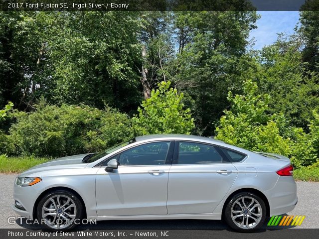 2017 Ford Fusion SE in Ingot Silver
