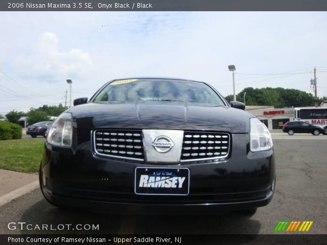 2006 Nissan Maxima 3.5 SE in Onyx Black