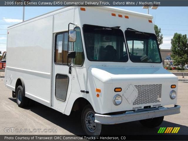 2006 Ford E Series Cutaway E450 Commercial Delivery Truck in Oxford White