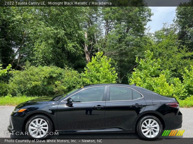 2022 Toyota Camry LE in Midnight Black Metallic