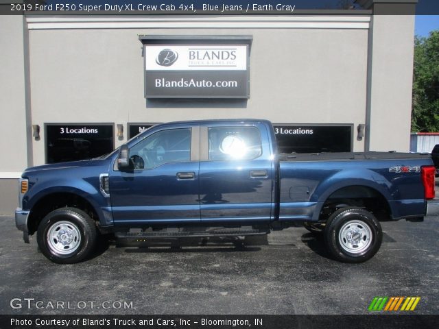 2019 Ford F250 Super Duty XL Crew Cab 4x4 in Blue Jeans