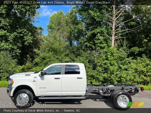 2023 Ram 4500 SLT Crew Cab 4x4 Chassis in Bright White