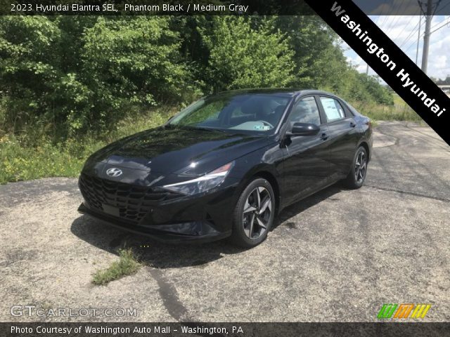 2023 Hyundai Elantra SEL in Phantom Black