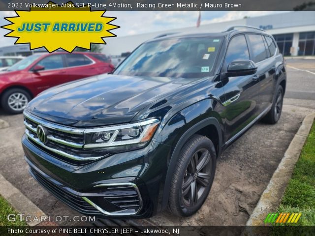 2022 Volkswagen Atlas SEL R-Line 4Motion in Racing Green Metallic