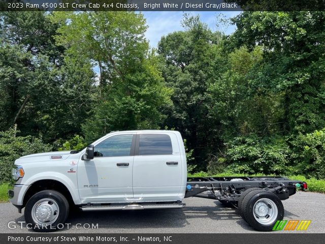 2023 Ram 4500 SLT Crew Cab 4x4 Chassis in Bright White