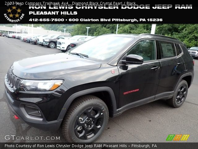 2023 Jeep Compass Trailhawk 4x4 in Diamond Black Crystal Pearl