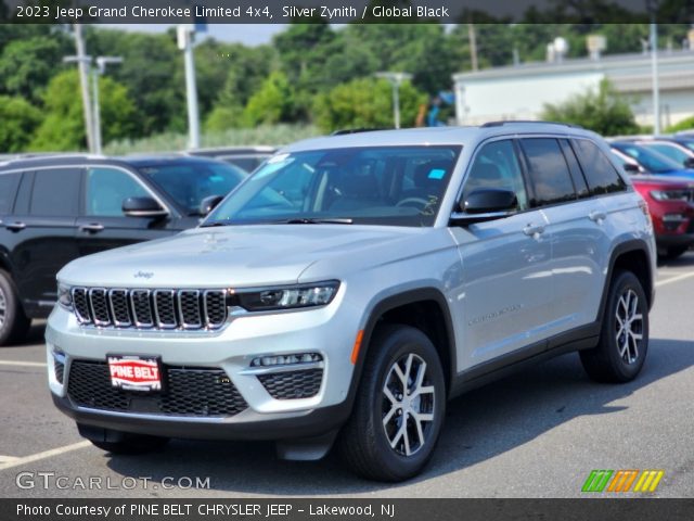 2023 Jeep Grand Cherokee Limited 4x4 in Silver Zynith