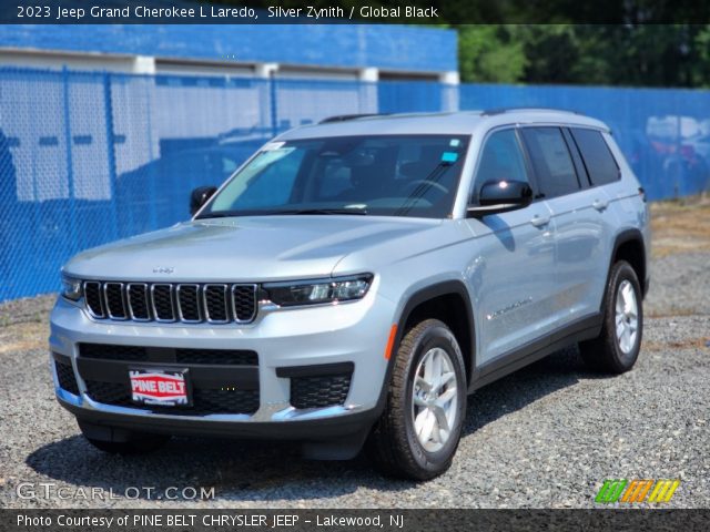 2023 Jeep Grand Cherokee L Laredo in Silver Zynith