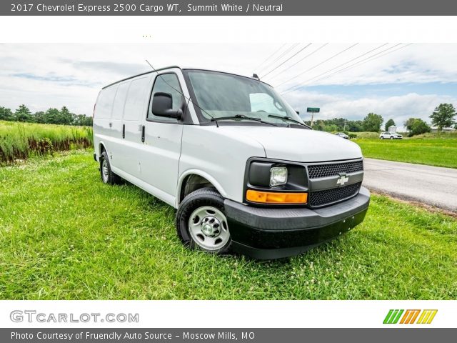2017 Chevrolet Express 2500 Cargo WT in Summit White