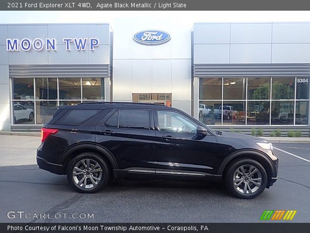 2021 Ford Explorer XLT 4WD in Agate Black Metallic
